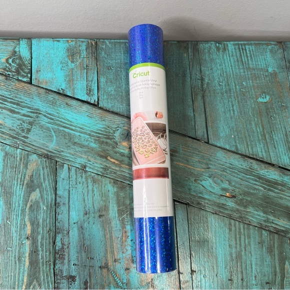 Cricut Holographic Sparkle Vinyl Blue Brand New - Picture 2 of 6